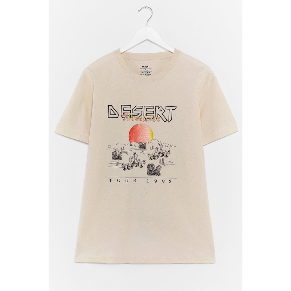Desert wanderer graphic tee